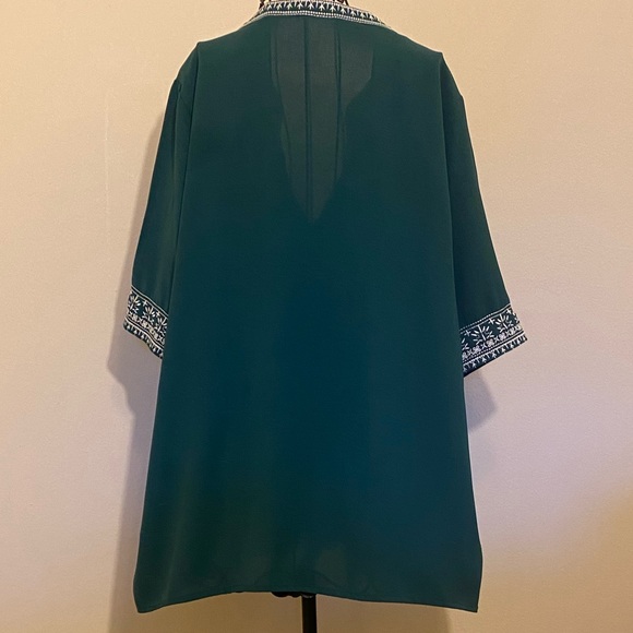 Women’s Chase Secrets Boho Embroidered Print Short Sleeve Blouse - Picture 2 of 3